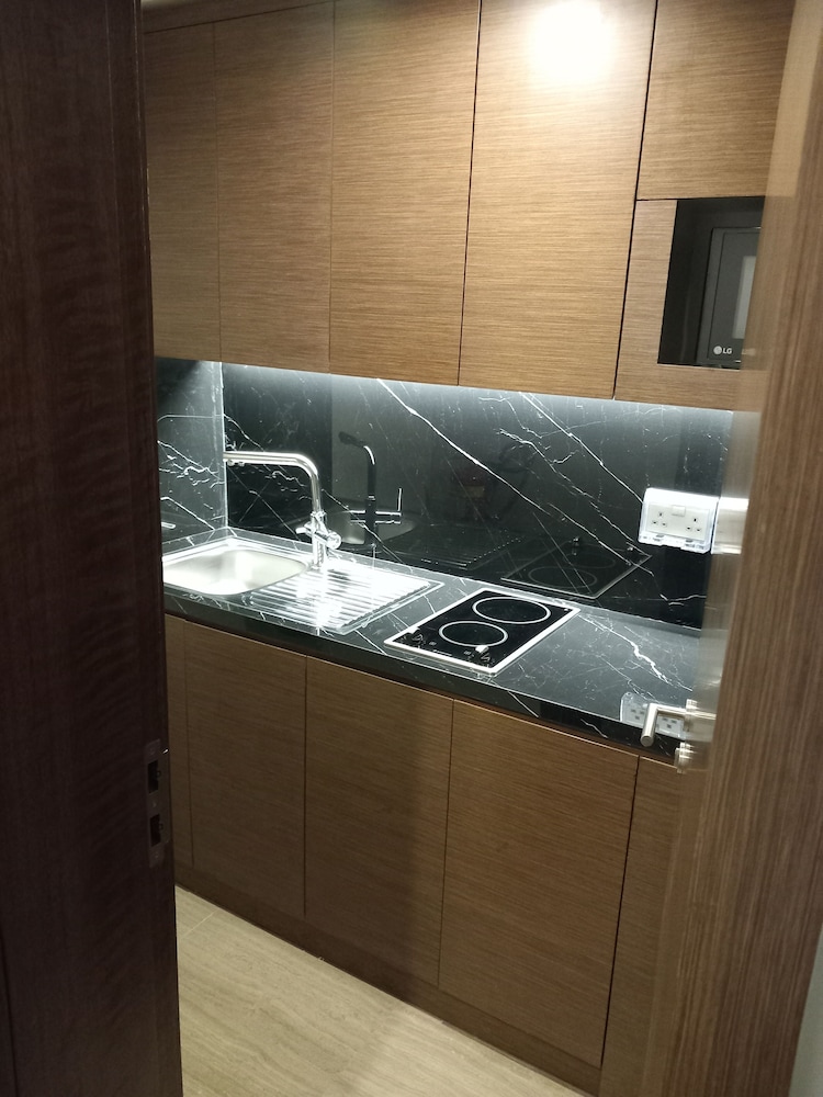 C - Hotel and Suites Doha 11/50
