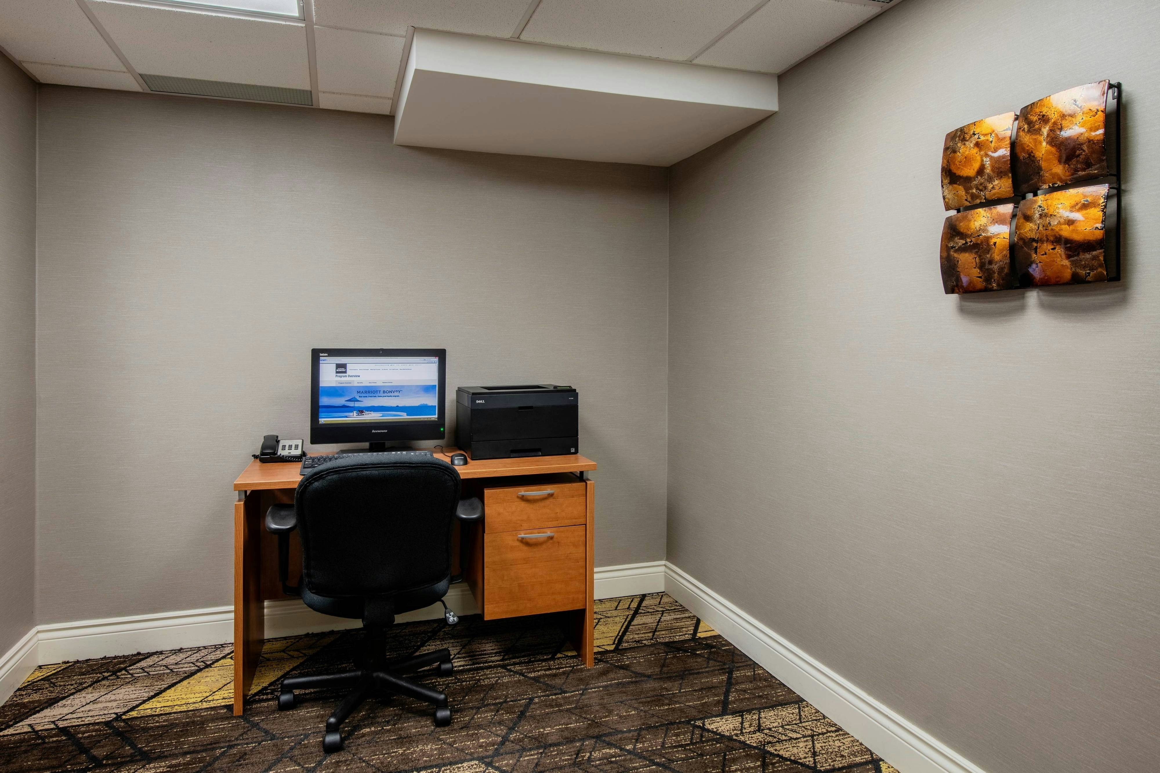 Residence Inn By Marriott Kingston Water S Edge 32/41