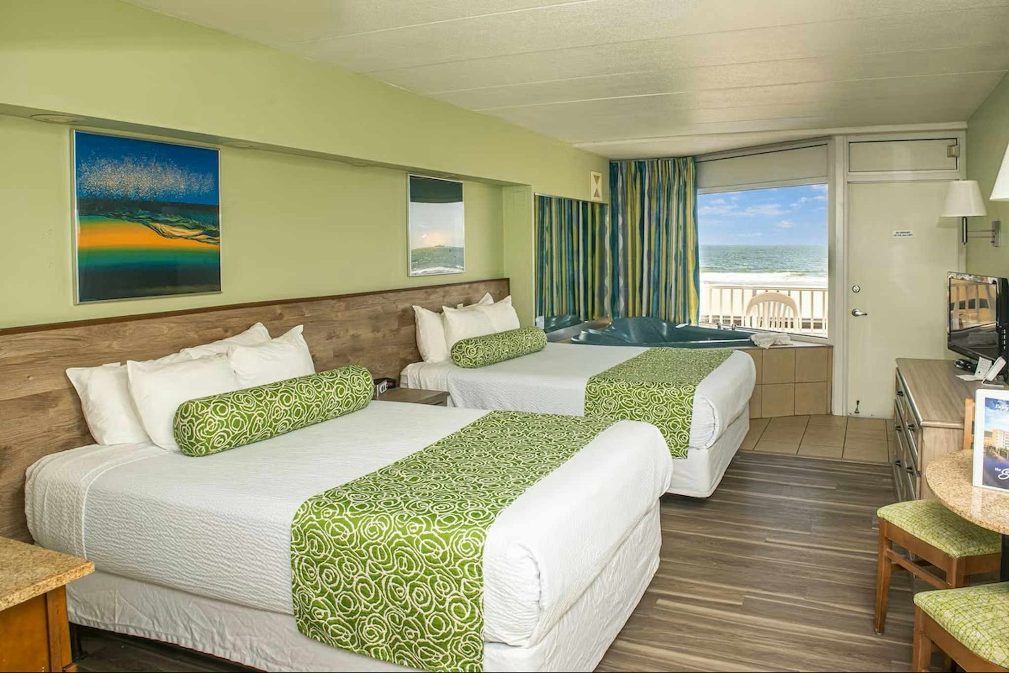 Deluxe, Ocean Front, Kitchenette
