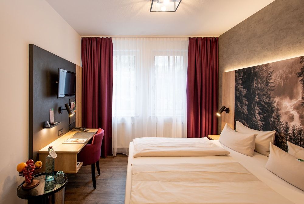 Arcus Hotel 28/72