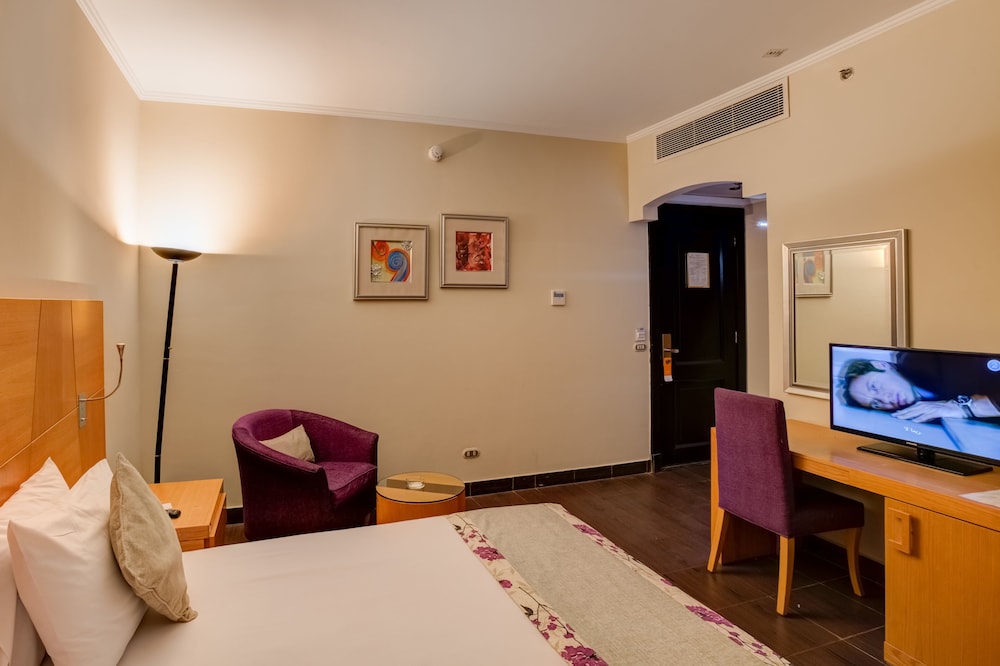 El Jabal Sokhna Hotel 12/28