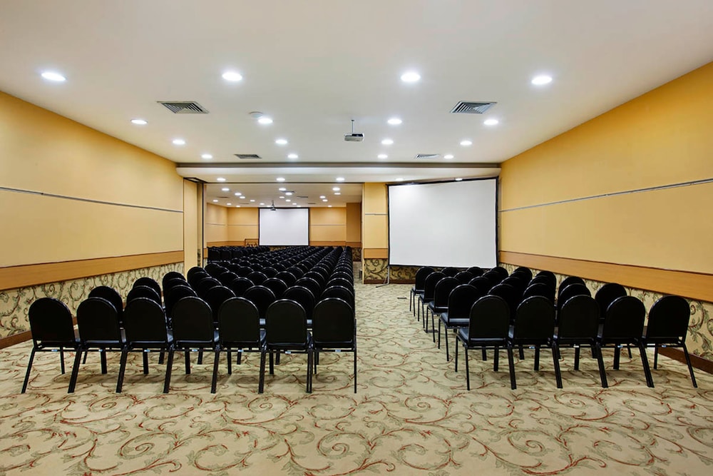 Windsor Plaza Copacabana 45/56
