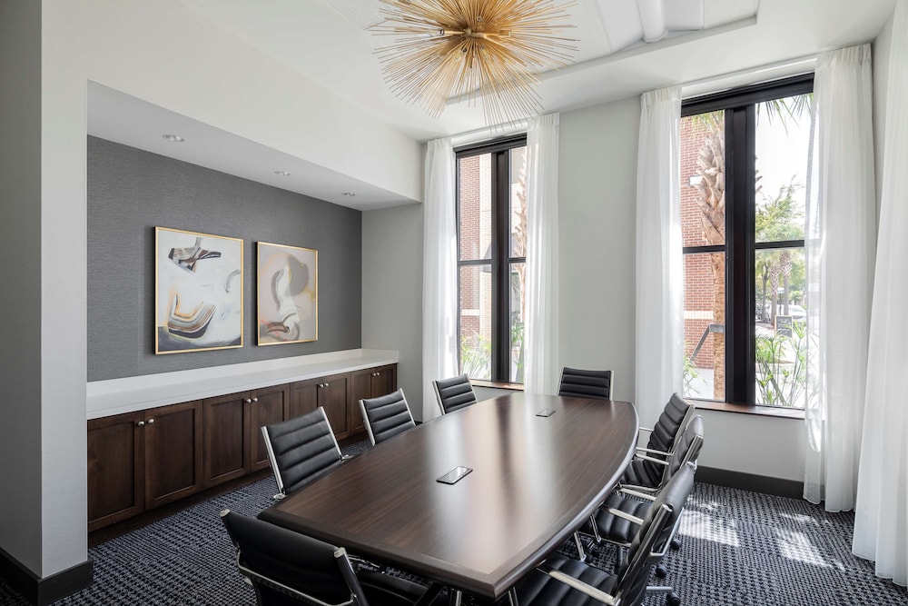 Hyatt Place Mount Pleasant Towne Centre 42/45