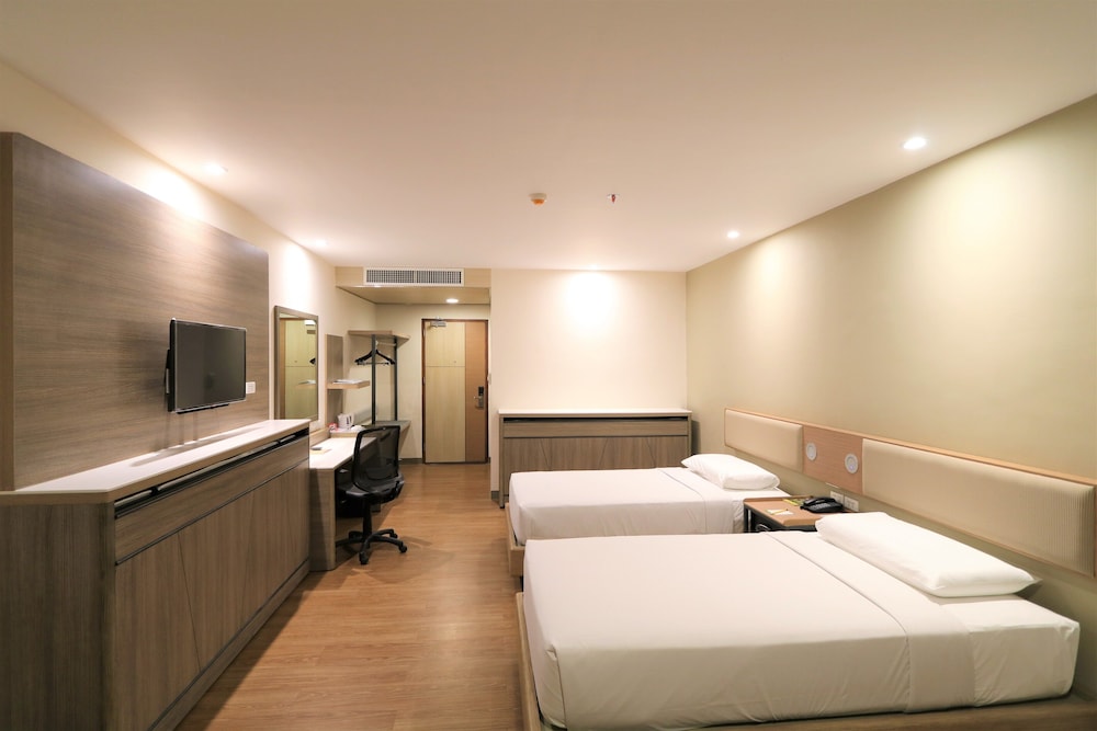 Garden Orchid Hotel 22/62
