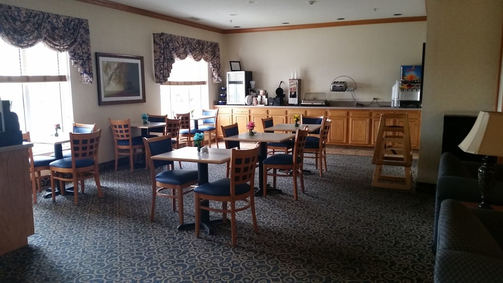 Holiday Inn Express Toledo West Napoleon 53/65