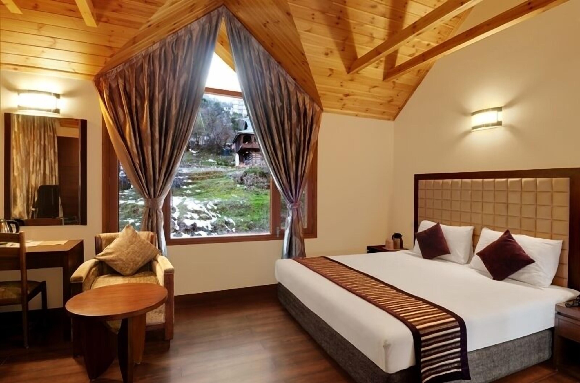 4 ROOMS, COTTAGE