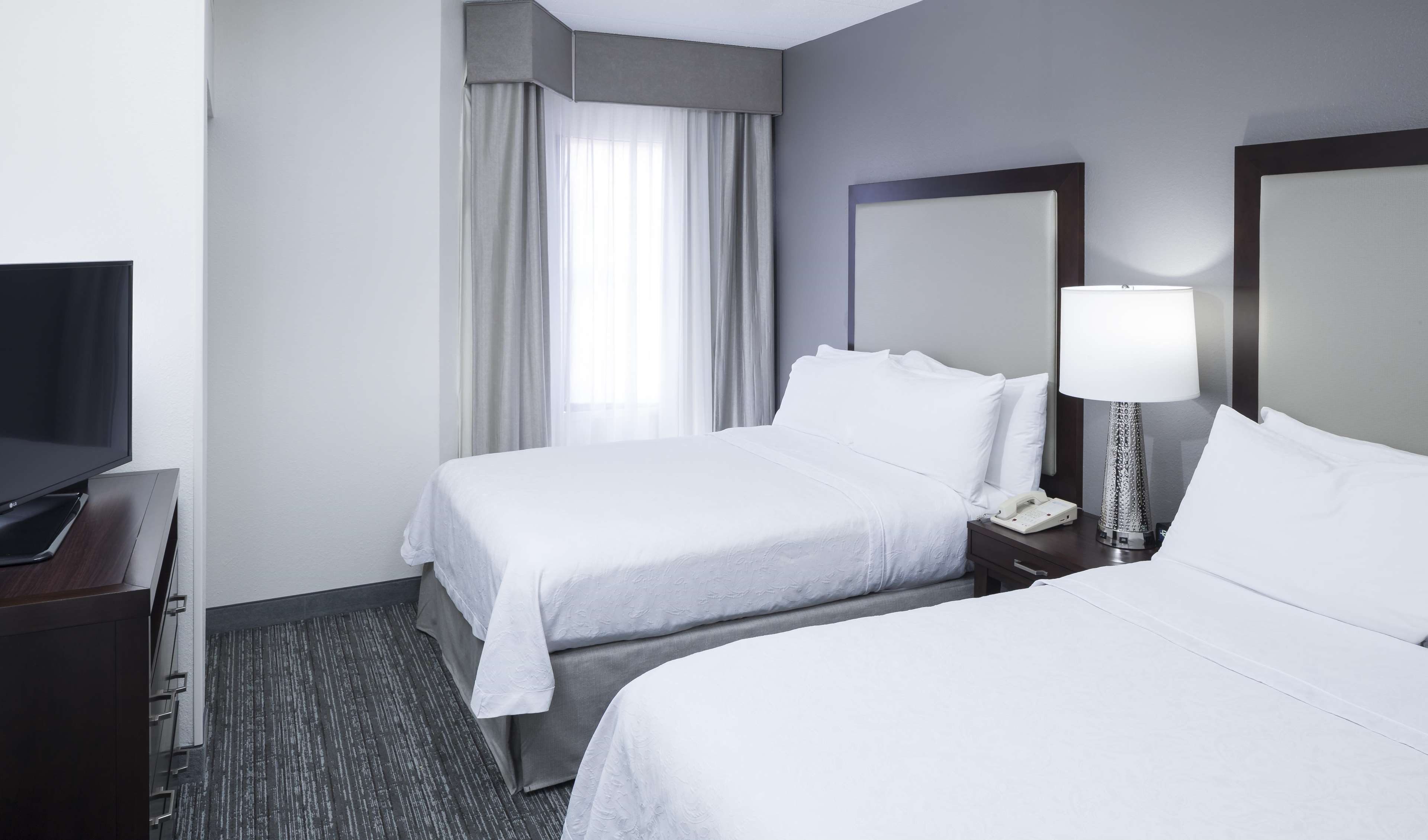 1 BEDROOM, SUITE, 2 DOUBLE BEDS