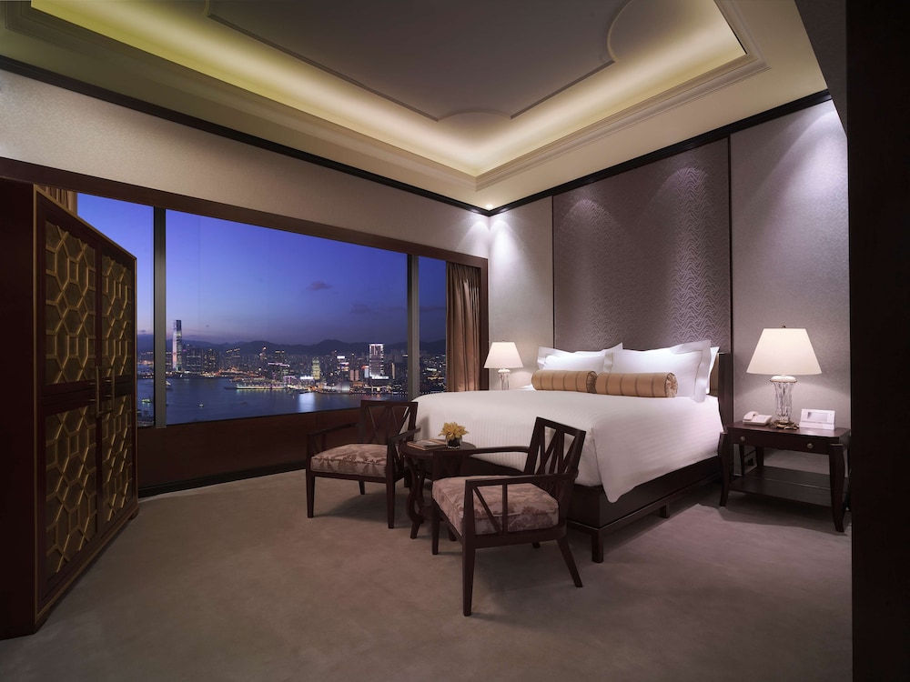 Conrad Hong Kong 31/74