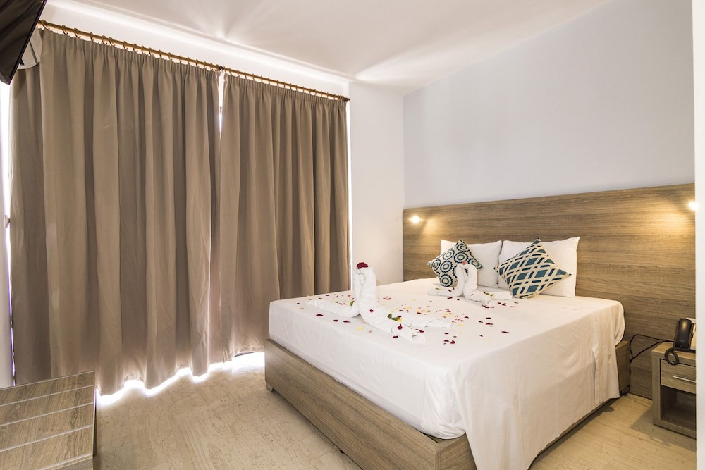 Tivoli Hotel Rhodes 11/50