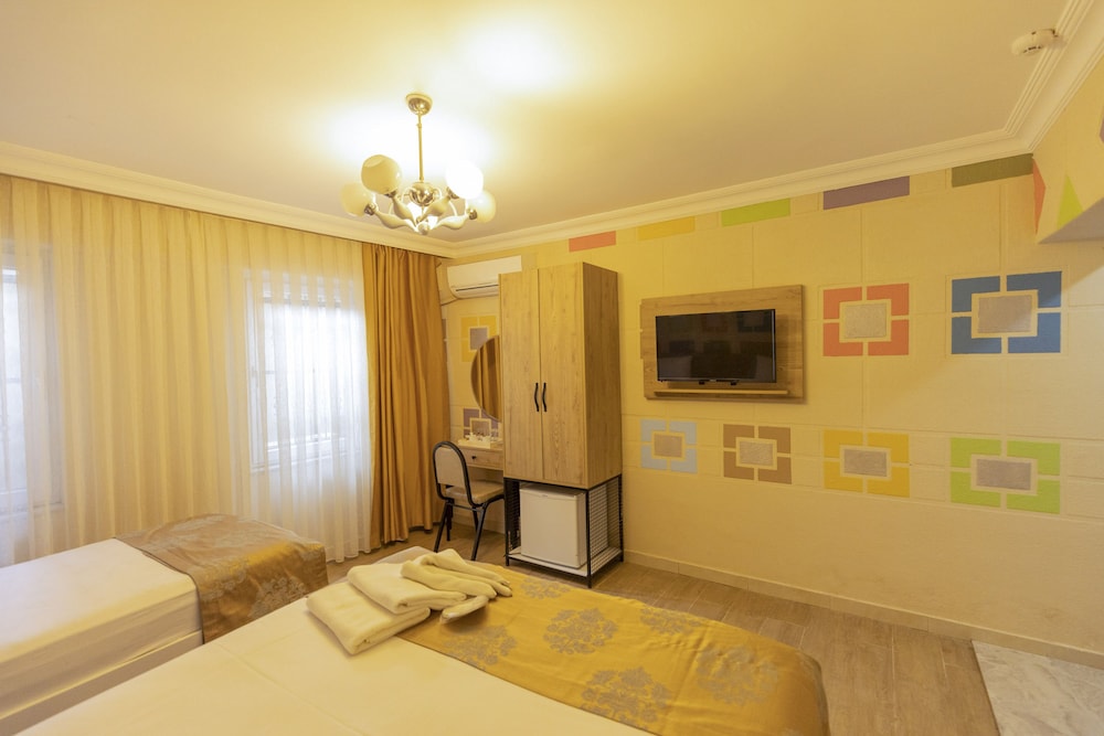 De Maree Hotel 46/53
