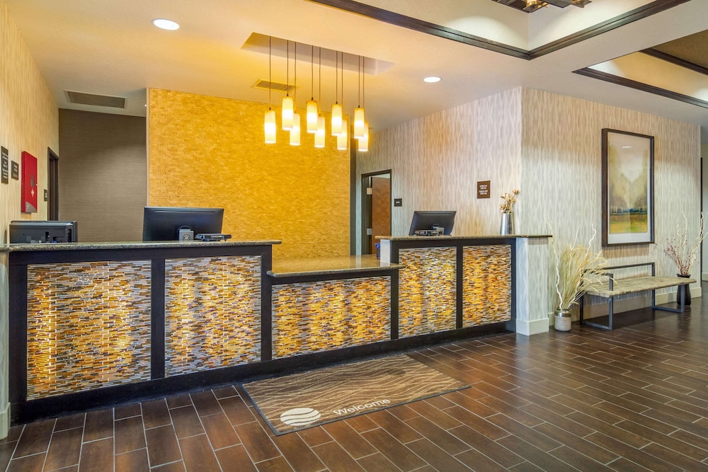 Comfort Inn and Suites Brighton Denver NE Medical Center 5/34