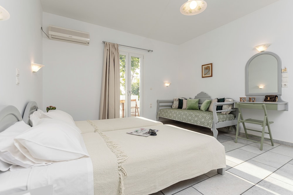 Birbas Hotel 52/128
