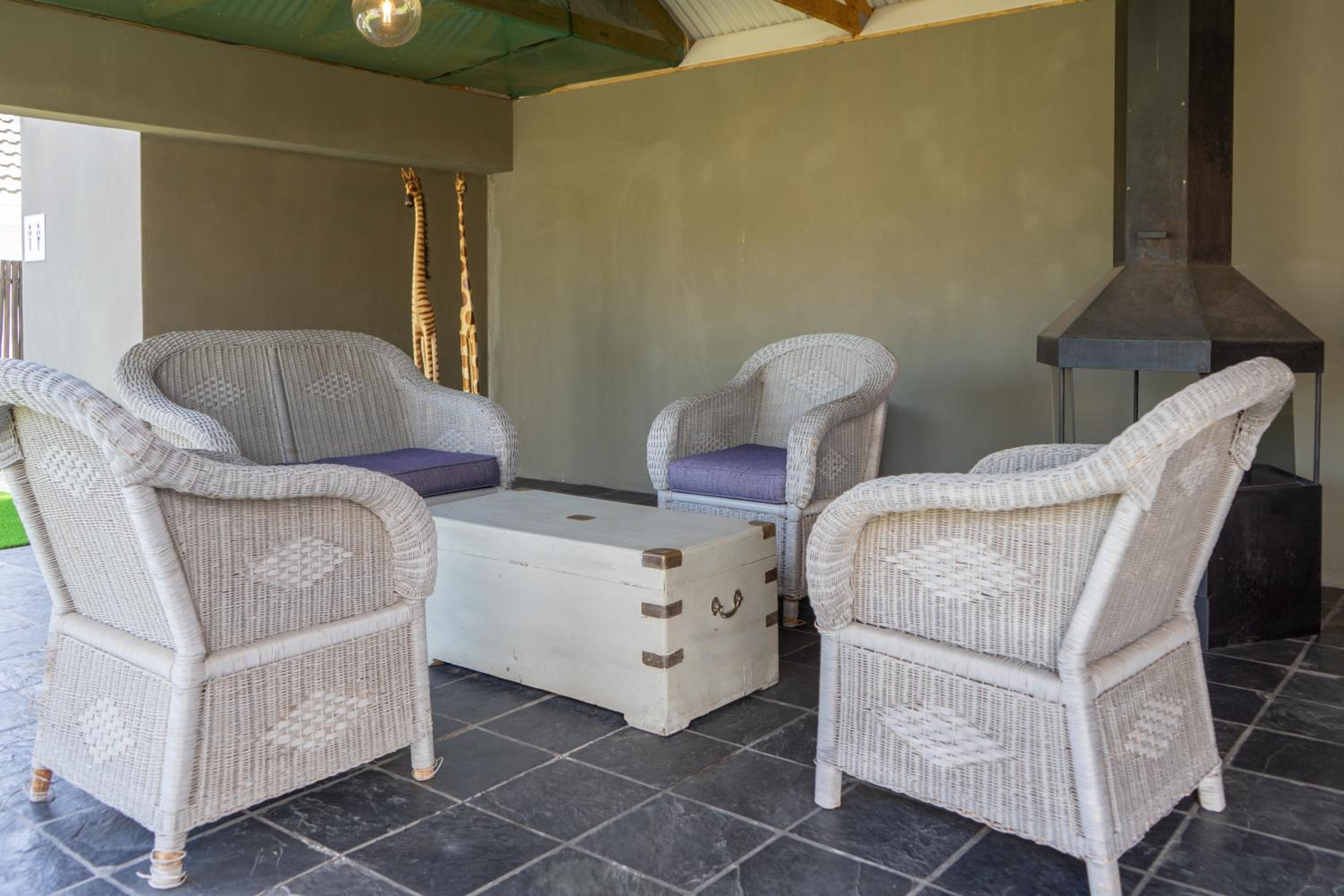 The Featherbed - Oudtshoorn 6/50