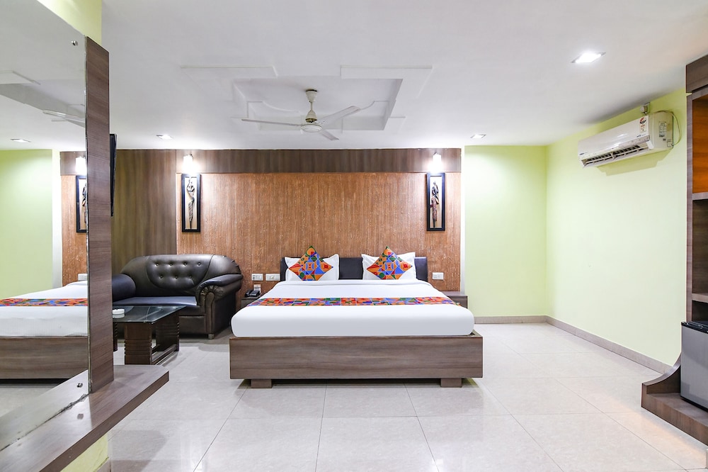 Hotel Raj Residency 20/35