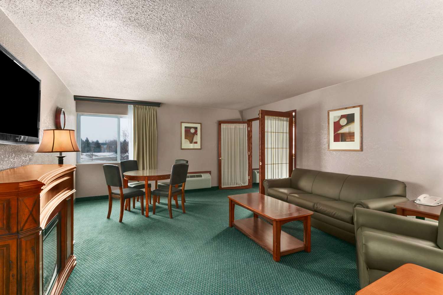 Ramada By Wyndham Bismarck 9/22