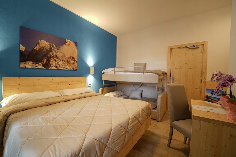GH Hotel Monzoni 5/46