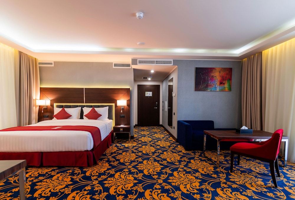 Ramada Hotel and Suites by Wyndham Yerevan 17/45