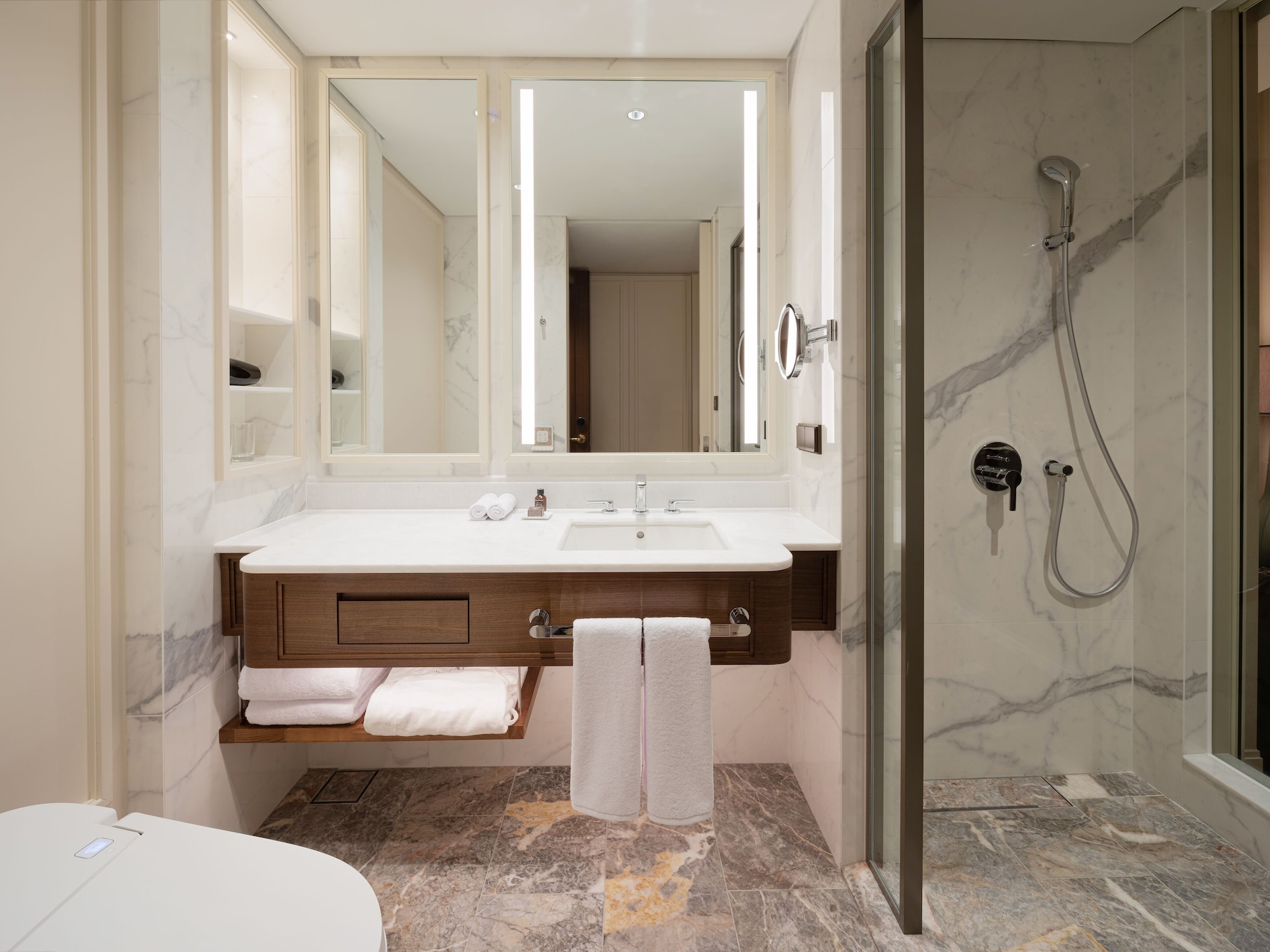 غرفة سوبيريور بسرير مزدوج، The Ambassador Seoul - A Pullman Hotel 7/8