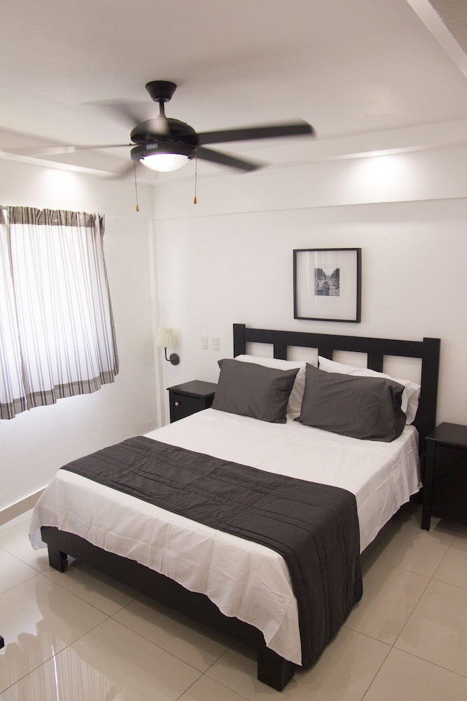 City Caribbean Hotel Boutique 11/65