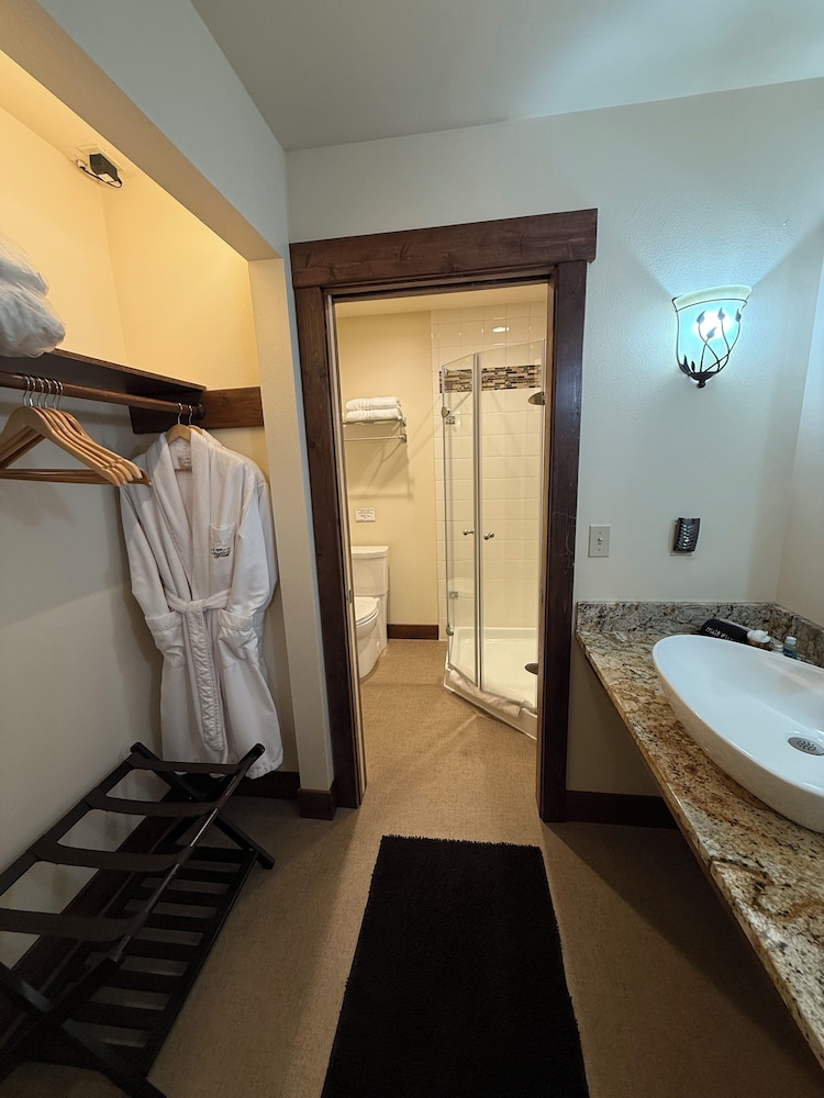 Comforts of Whidbey 34/34