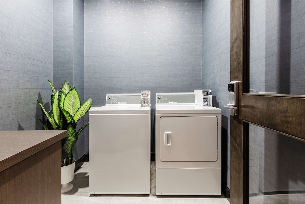 Hampton Inn Suites By Hilton Beauport Quebec 7/48