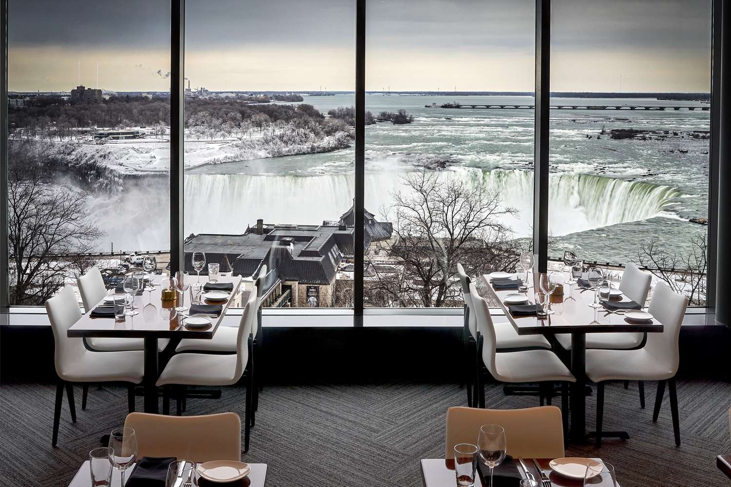 Embassy Suites By Hilton Niagara Falls Fallsview 47/52