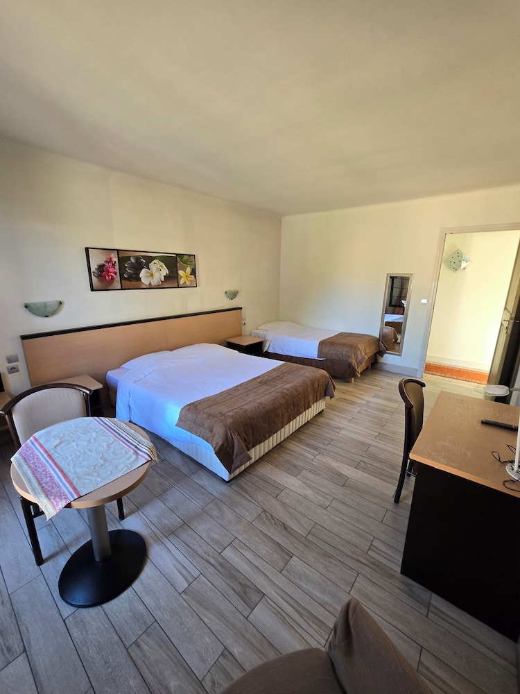 Auberge Les Arômes 11/45