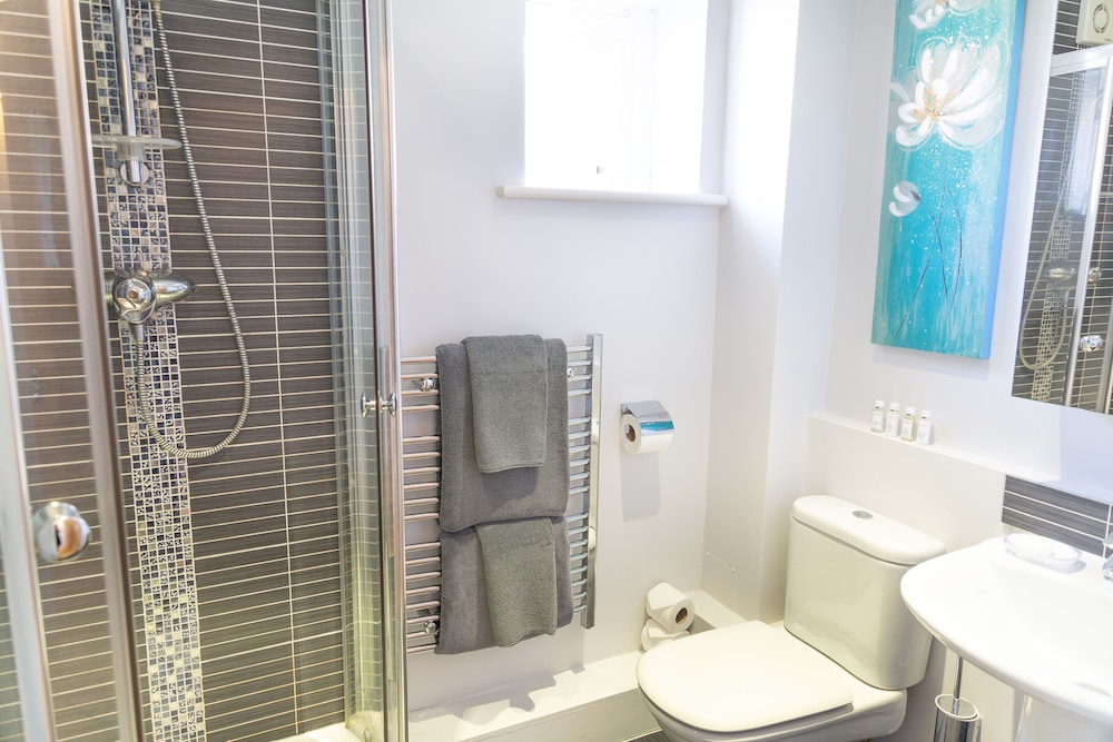 Lux Living Apartments - Marino Place 14/16