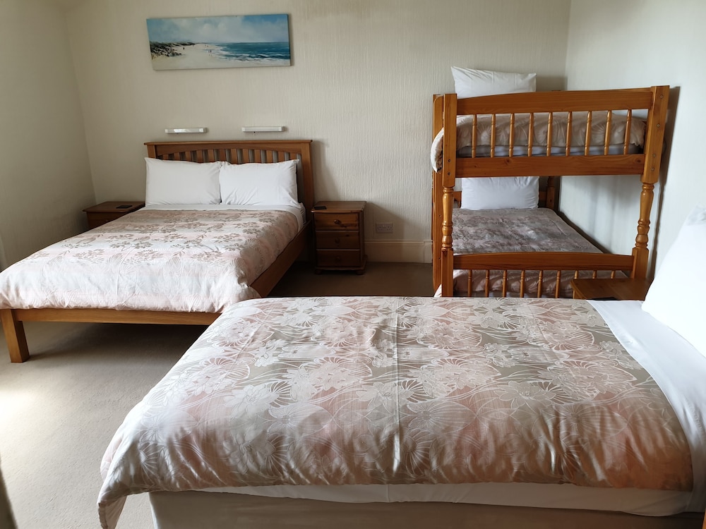 The Wycliffe Guest House 16/70