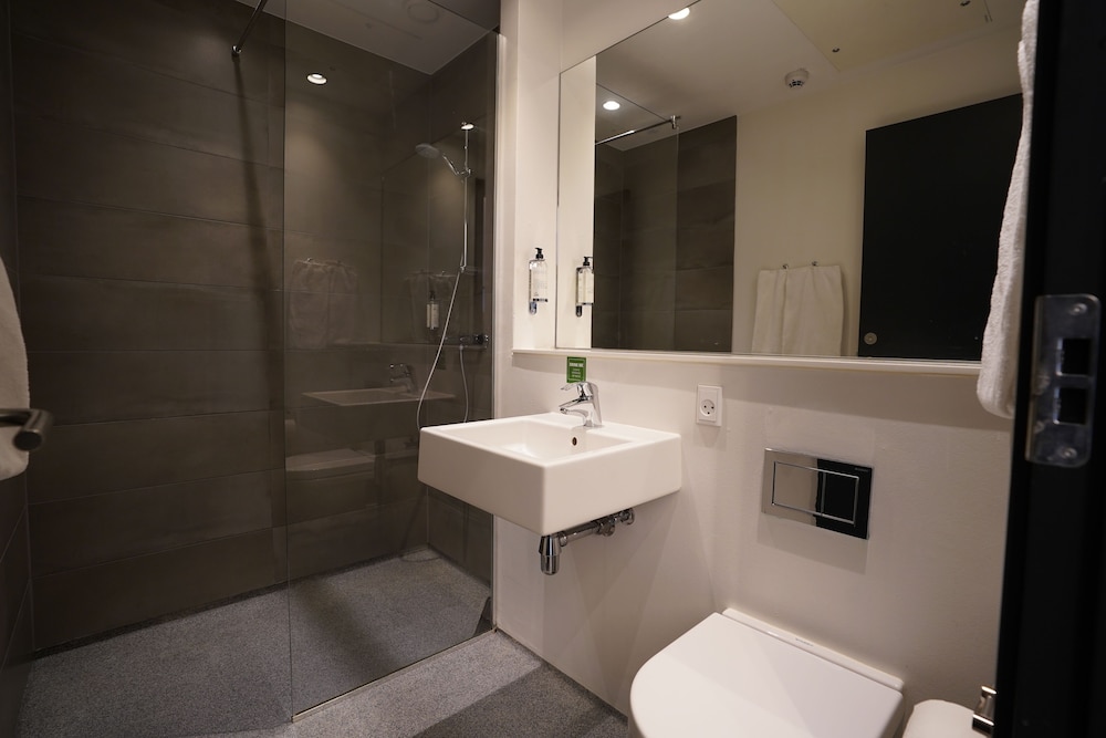 Four Points Flex by Sheraton Copenhagen Airport 7/53