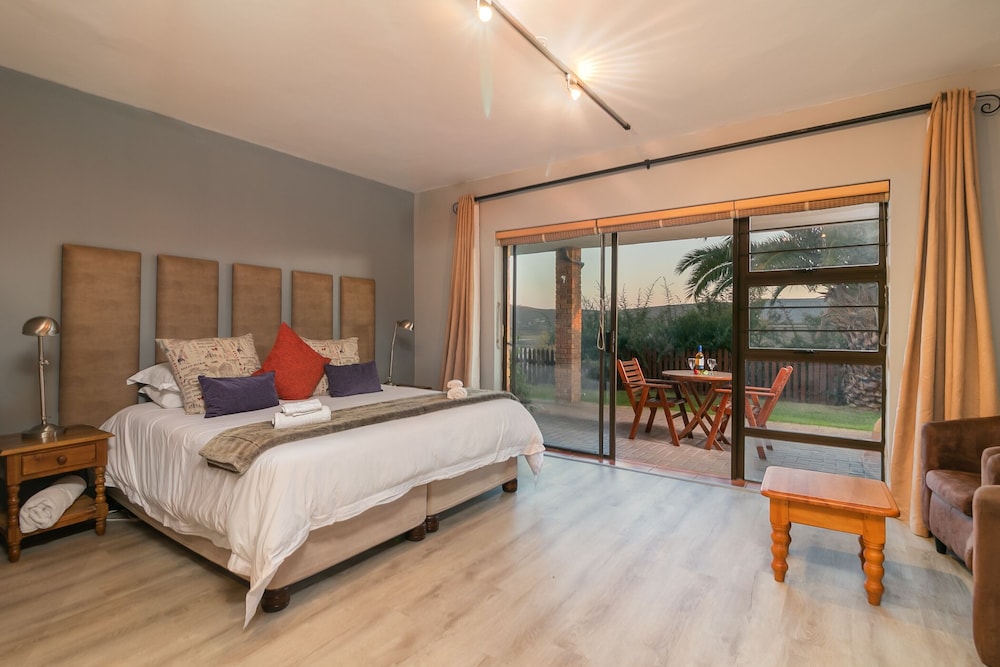 Overmeer Guest House 9/42