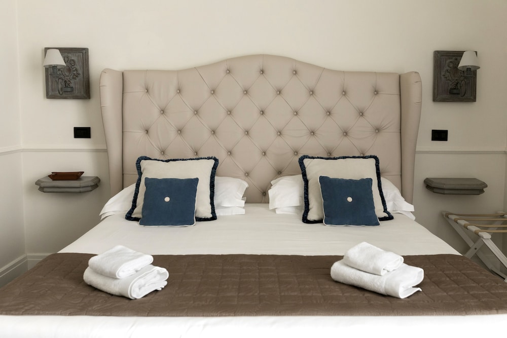 Palazzo Lorenzo Hotel Boutique 27/69