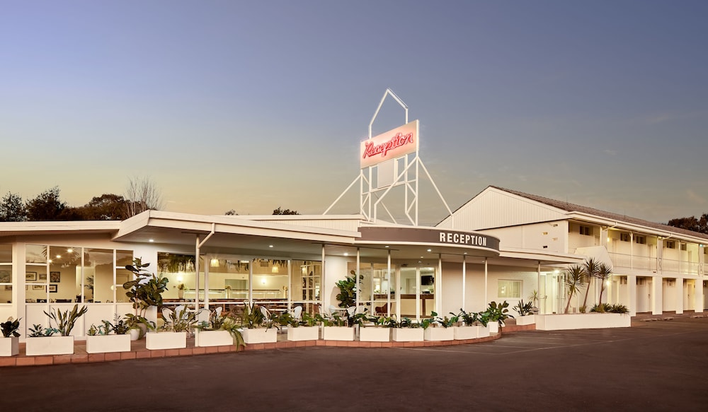 Ibis Styles Tamworth 4/51