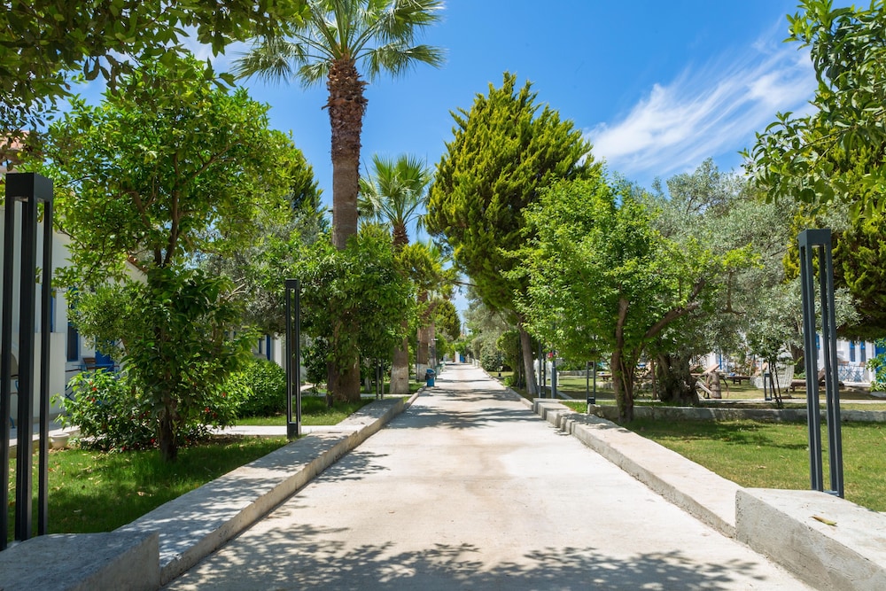 RISUS GARDEN MARINA HOTEL KUSADASI 24/48