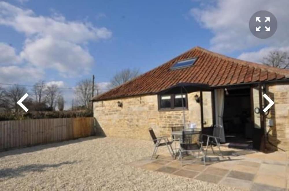 The Tollgate Inn 32/35