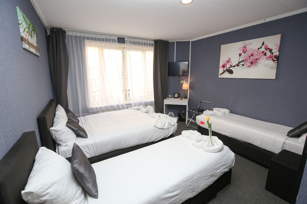 Hotel Flipper 16/46