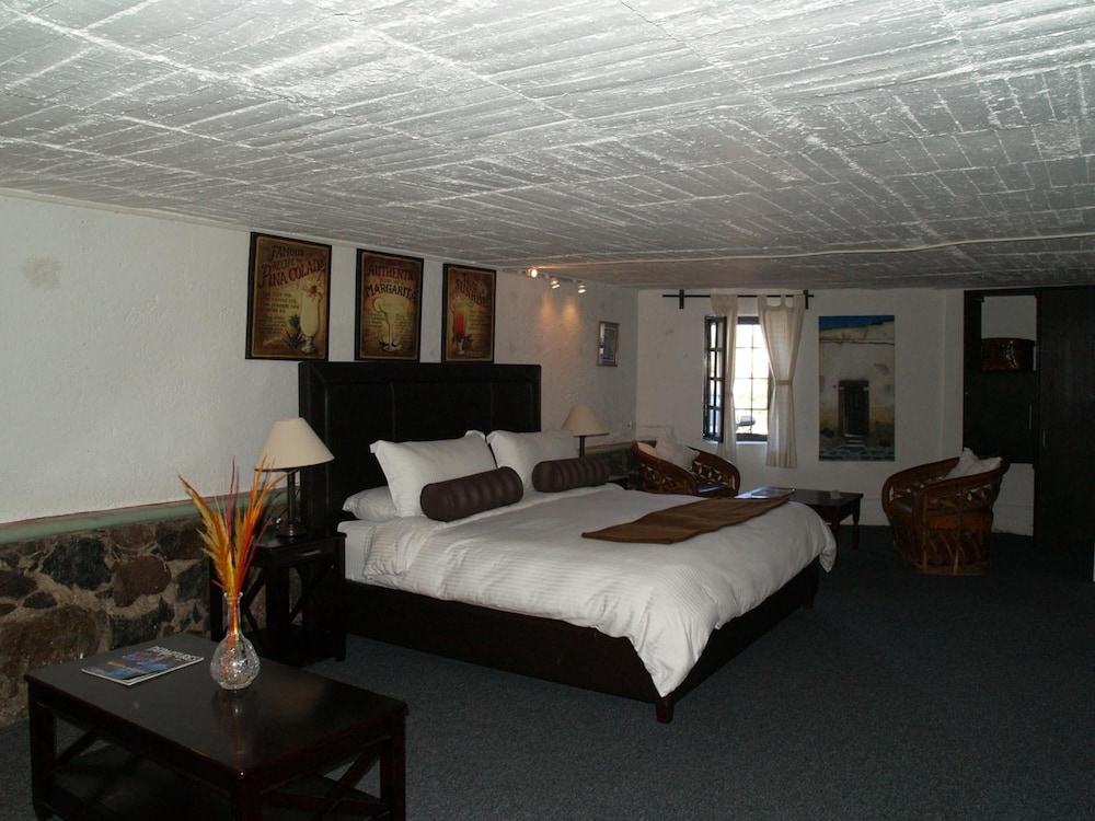 Los Agaves Hotel 6/52