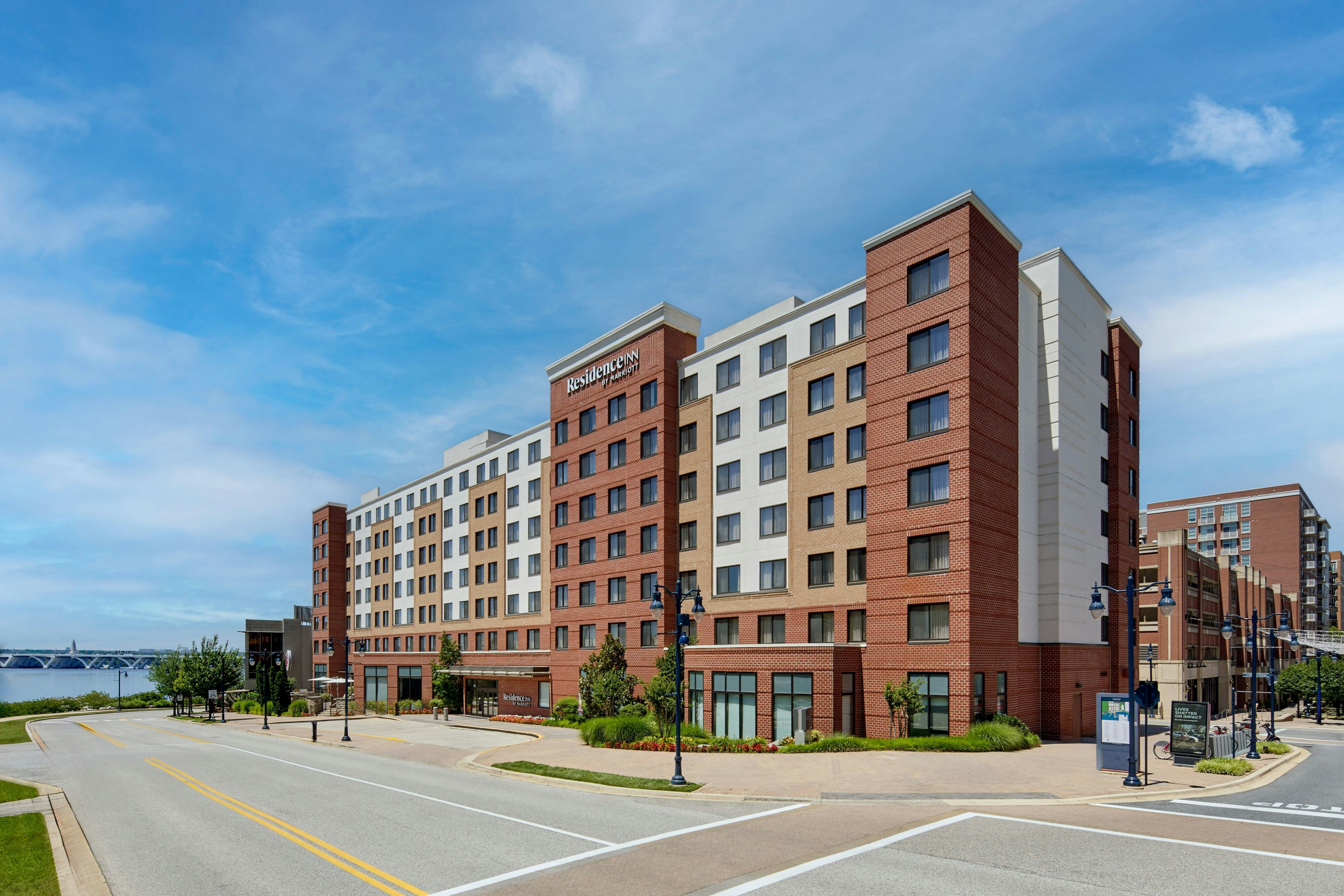 Residence Inn National Harbor Washington Dc Area 70/72