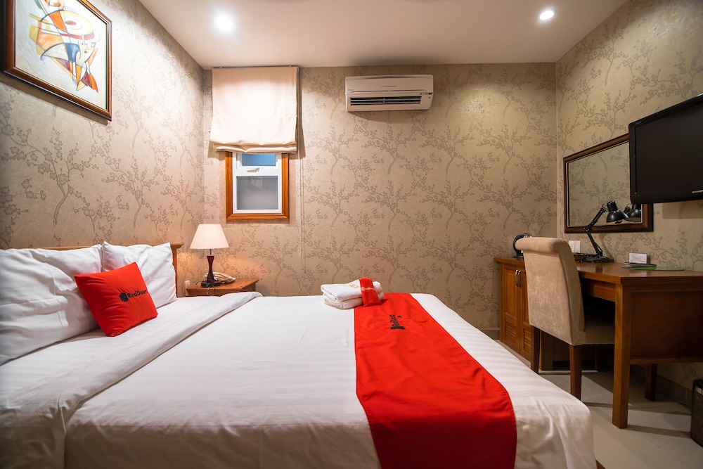 White Lion Hotel 12/36