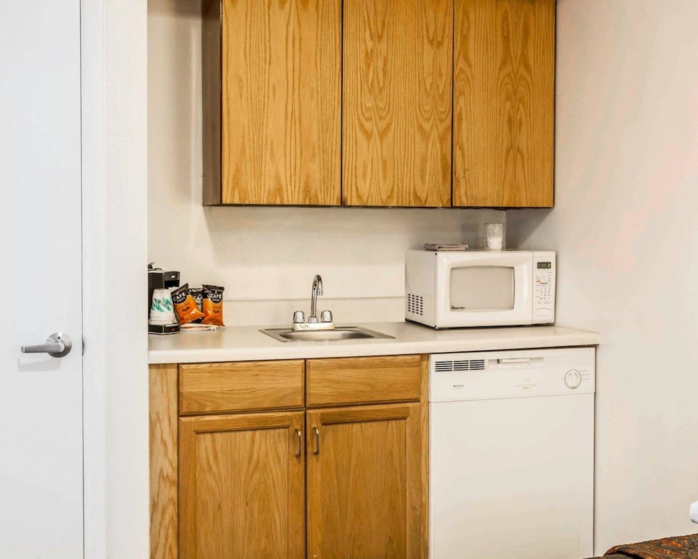 Rodeway Inn and Suites Omak Okanogan 10/30