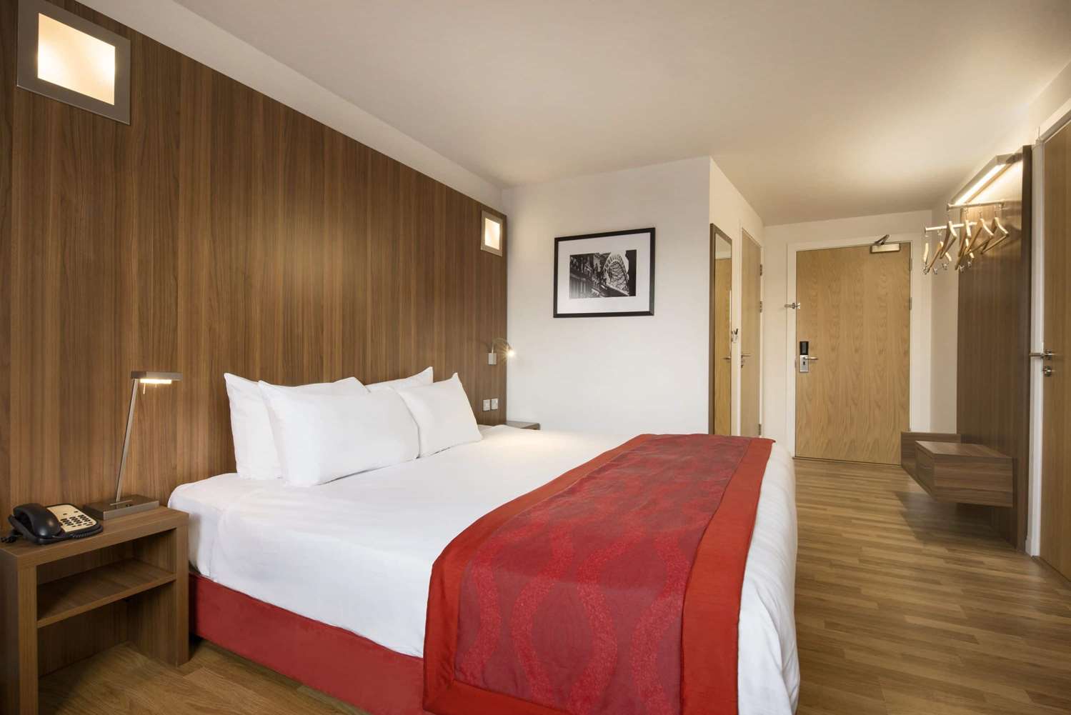 Ramada Encore by Wyndham Newcastle-Gateshead 5/27