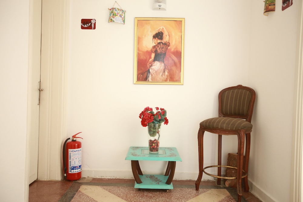 Tunc Otel 8/50