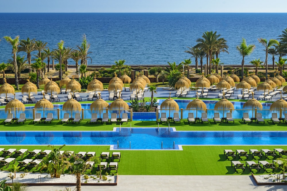 Cabogata Beach Hotel Spa 61/68