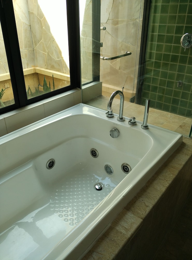 Sabah Beach Villas Suites 28/63