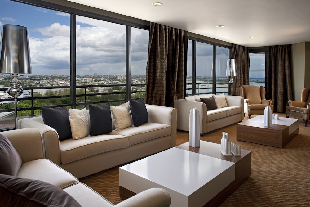 Crowne Plaza Santo Domingo (ex Intercontinental V Centenario Hotel) 47/71