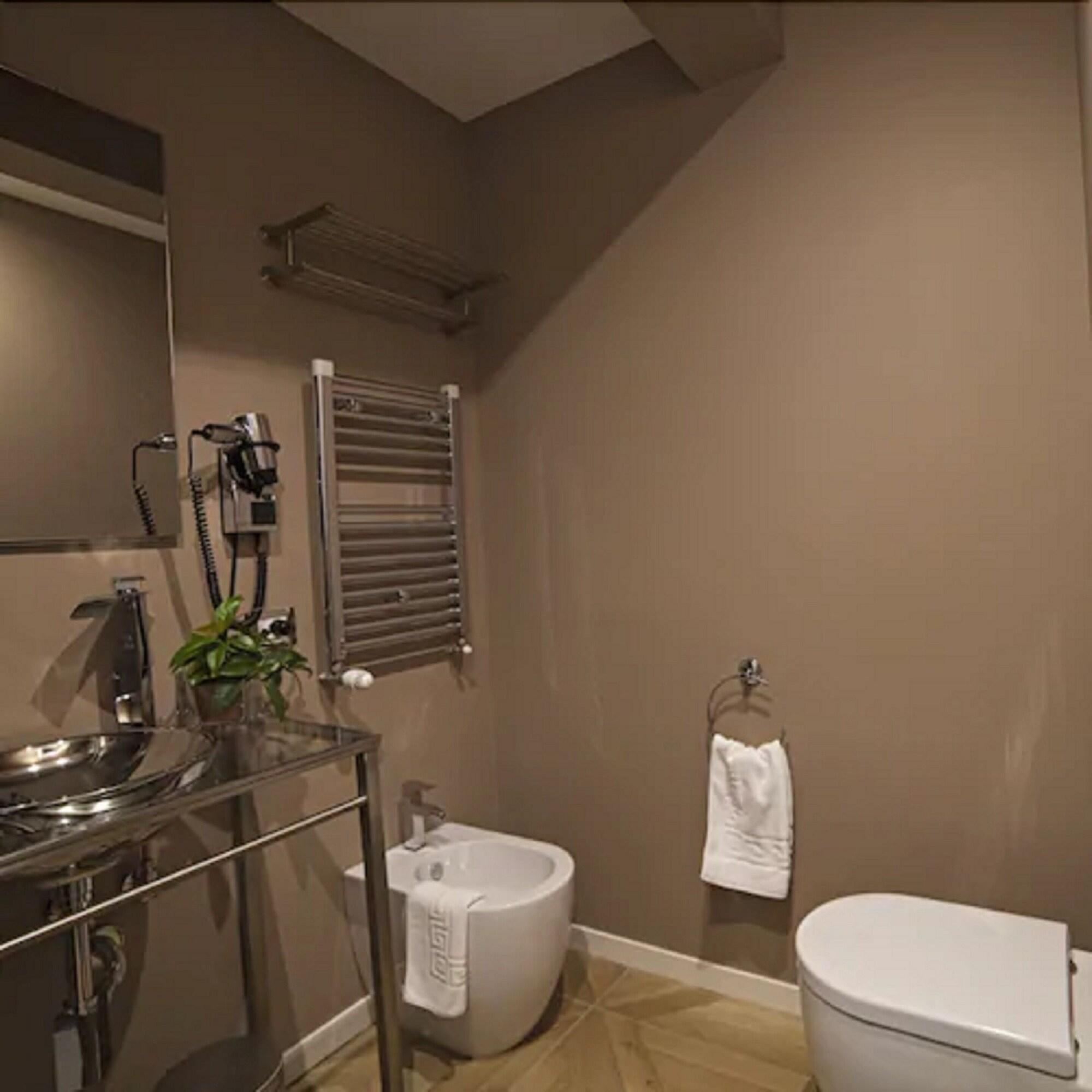 Vatican Luxury Suite 24/26