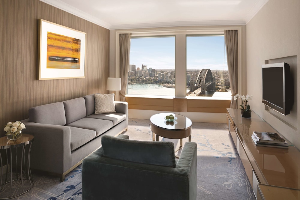 Shangri-La Sydney 39/67