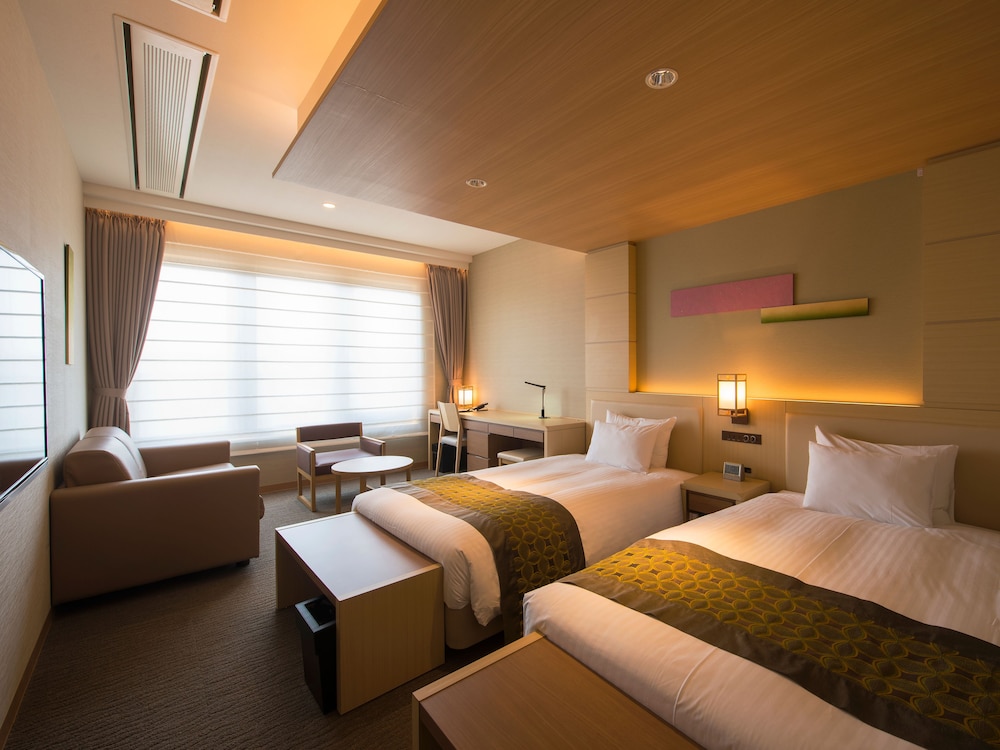 COMFORT, TWIN BEDS