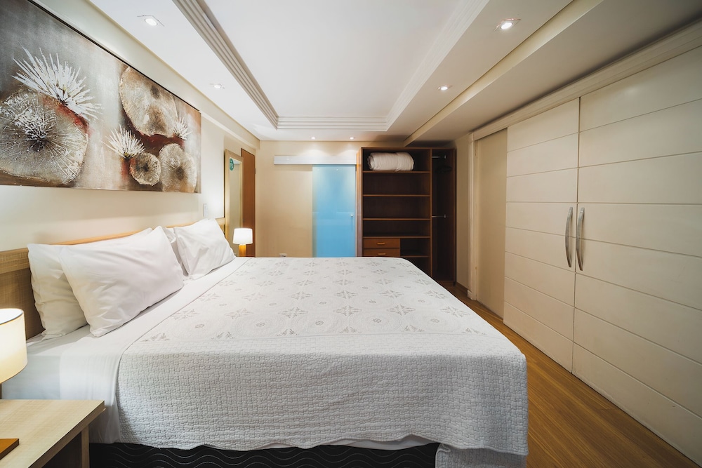 DELUXE, STUDIO, SUITE, DOUBLE BED