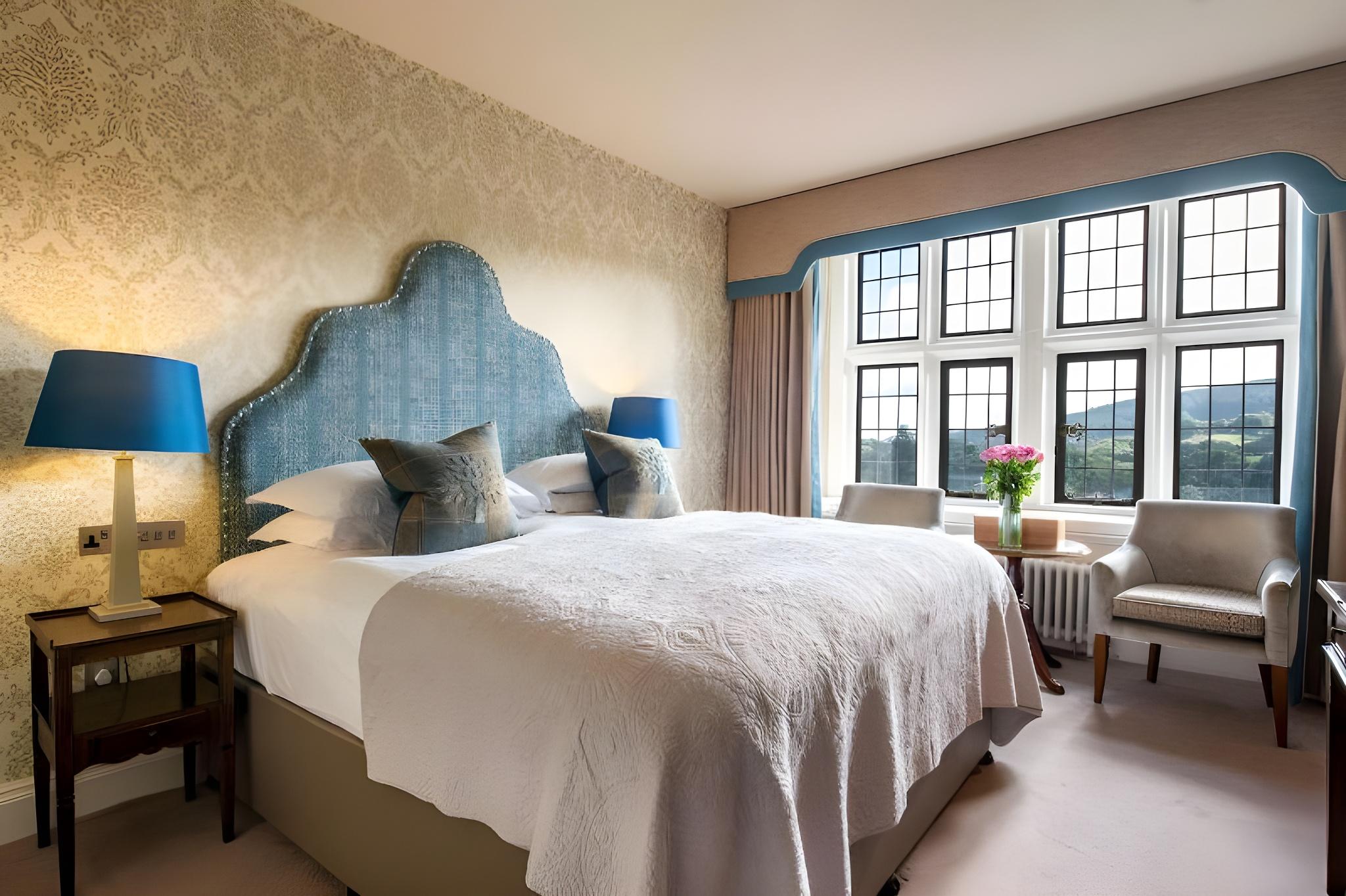 Castle, Double or Twin Bed